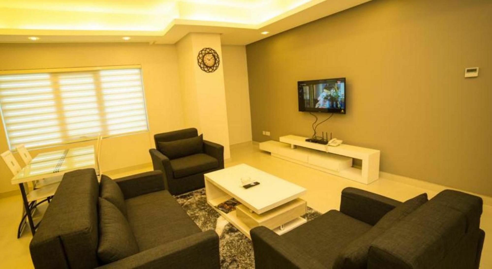 Golden Rose Luxury Suites Manama Eksteriør bilde